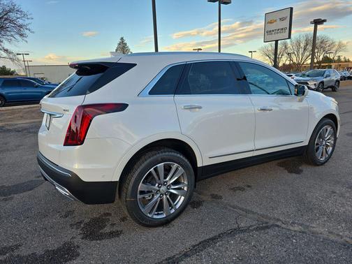 2026 Cadillac XT5 Premium Luxury