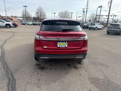 2020 Lincoln Nautilus Reserve