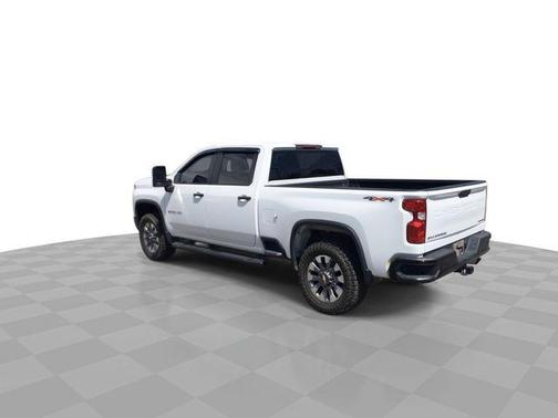 2022 Chevrolet Silverado 2500 Custom