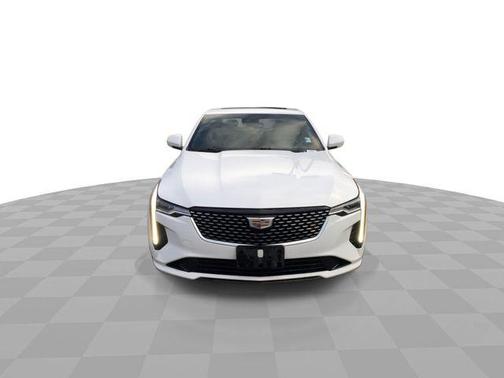 2022 Cadillac CT4 Luxury