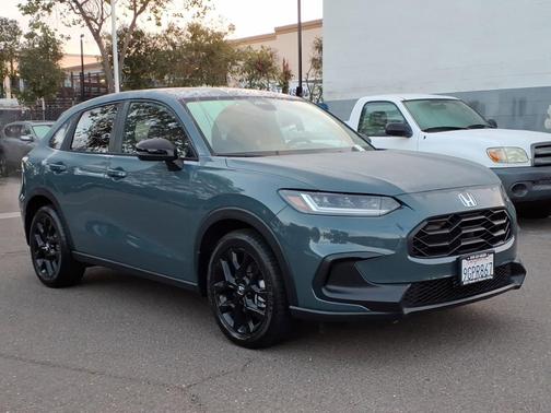 Nordic Forest Pearl 2023 Honda HR-V