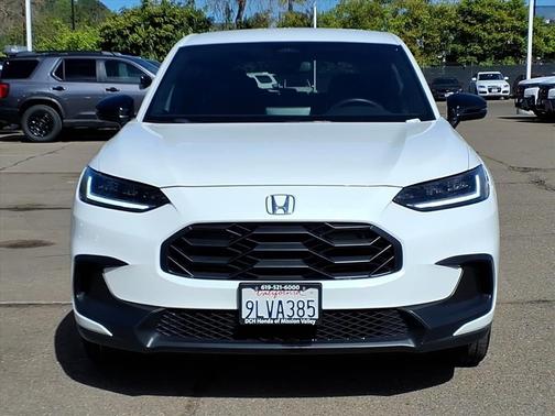 Platinum White Pearl 2023 Honda HR-V