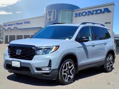 Sonic Gray Pearl 2023 Honda Passport