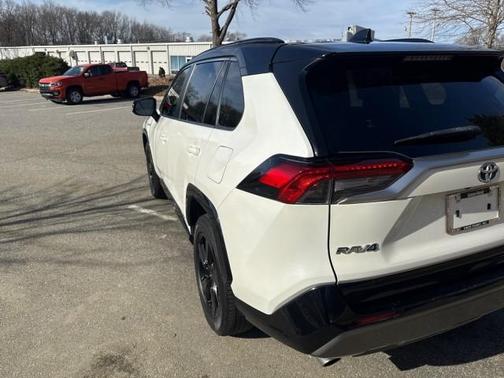 2019 Toyota RAV4 Hybrid XSE