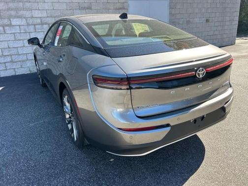 2026 Toyota Crown XLE