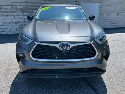 2023 Toyota Highlander Hybrid LE