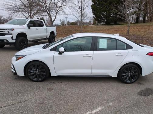 2025 Toyota Corolla SE