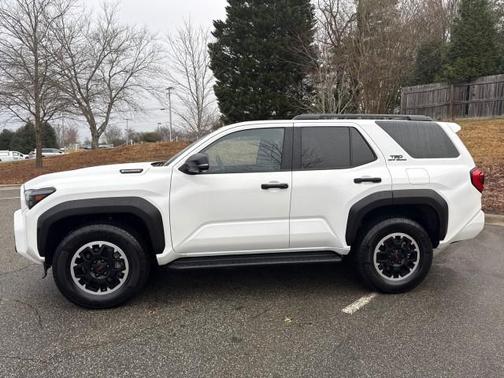2025 Toyota 4Runner Hybrid TRD