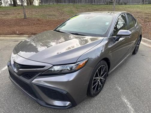 Predawn Gray Mica 2024 Toyota Camry SE