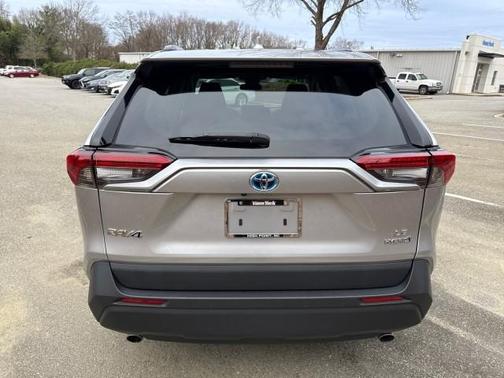 2024 Toyota RAV4 Hybrid LE