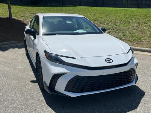 Ice 2026 Toyota Camry Nightshade