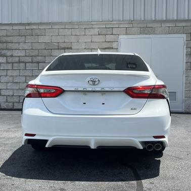 Photo 5 of 29 of 2019 Toyota Camry SE
