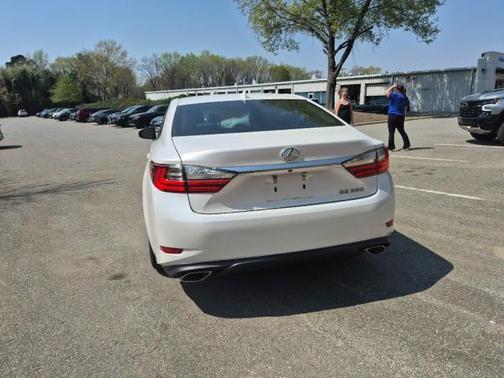 2016 Lexus ES 350 Base