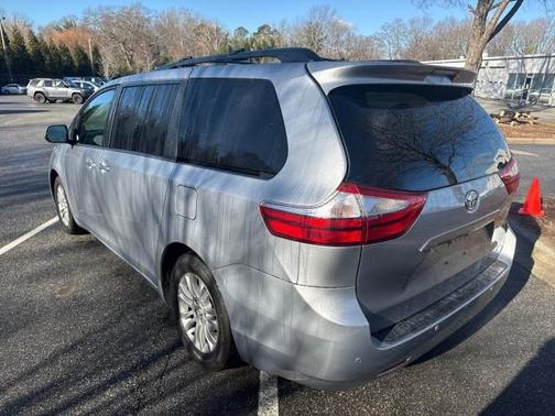 2017 Toyota Sienna Limited Premium