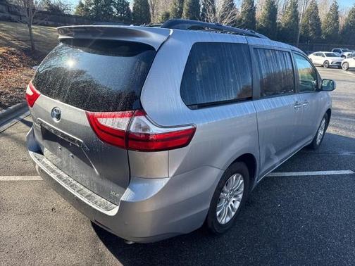2017 Toyota Sienna Limited Premium