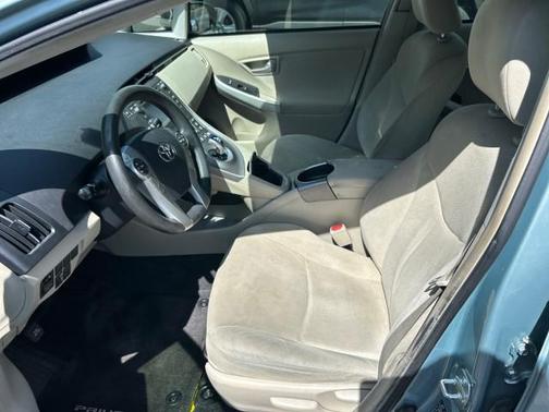 2014 Toyota Prius Five