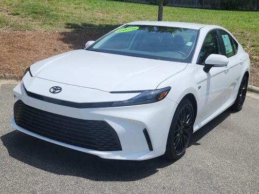 Ice 2026 Toyota Camry LE
