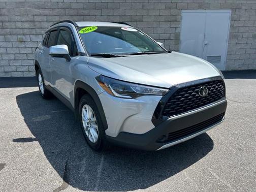 2024 Toyota Corolla Cross LE