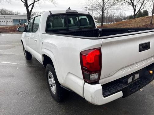 2018 Toyota Tacoma SR