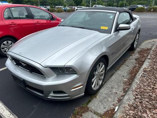 2014 Ford Mustang V6 Premium