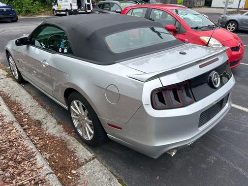 2014 Ford Mustang V6 Premium