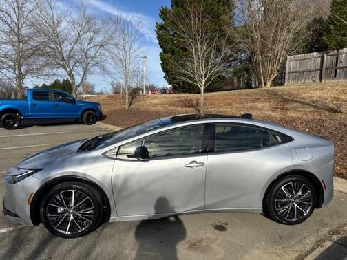 2023 Toyota Prius XLE