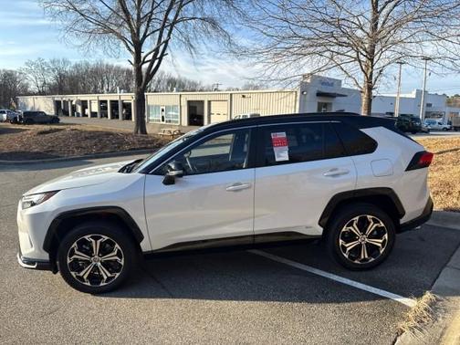 2025 Toyota RAV4 Plug-In Hybrid XSE