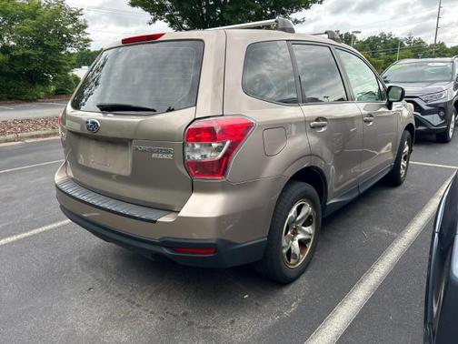 2014 Subaru Forester 2.5i