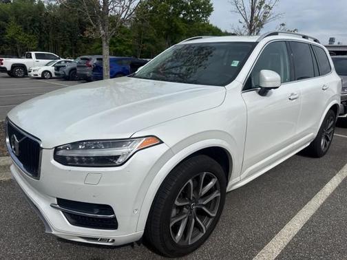 Ice White 2019 Volvo XC90 T6 Momentum