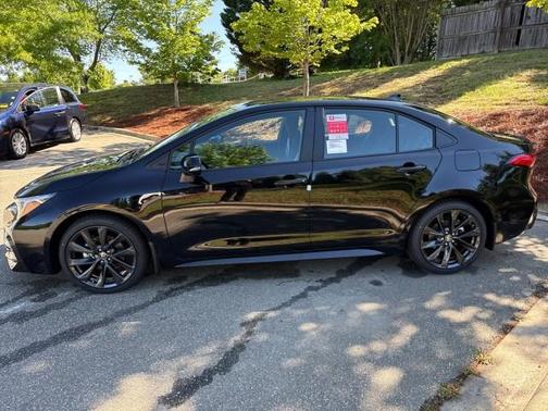 Midnight Black Metallic 2026 Toyota Corolla SE