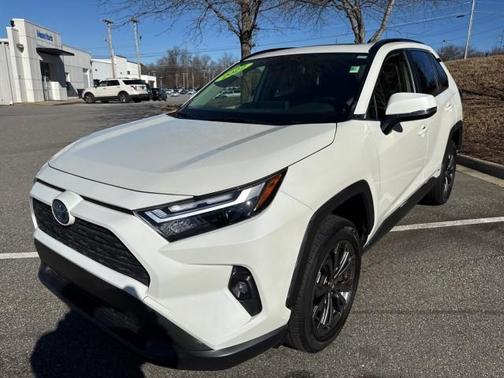 2022 Toyota RAV4 Hybrid XLE Premium