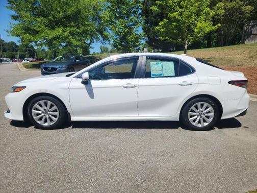 Super White 2019 Toyota Camry LE