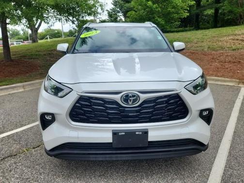 Wind Chill Pearl 2023 Toyota Highlander XLE
