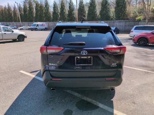 2024 Toyota RAV4 Hybrid XLE Premium