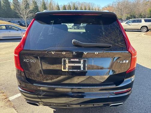 2019 Volvo XC90 T6 R-Design