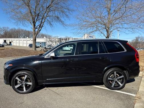 2019 Volvo XC90 T6 R-Design