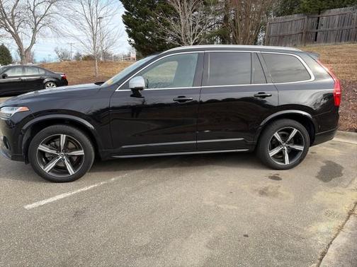 2019 Volvo XC90 T6 R-Design