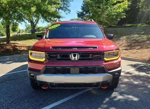 Radiant Red Metallic II 2026 Honda Passport TrailSport