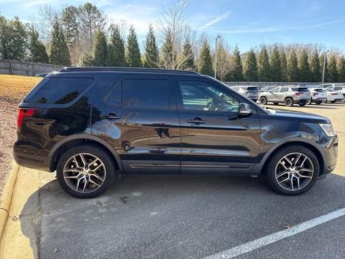 2018 Ford Explorer sport