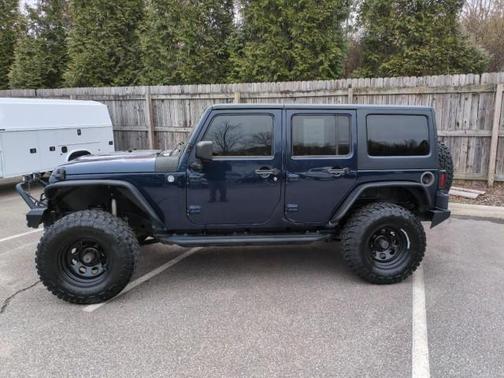 2013 Jeep Wrangler Unlimited Sahara
