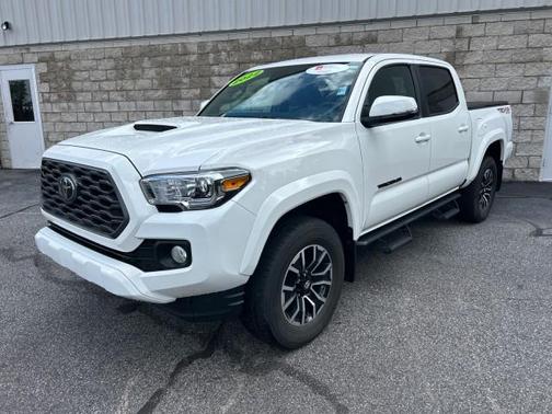 2022 Toyota Tacoma TRD Sport