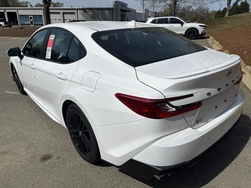 Ice 2026 Toyota Camry LE