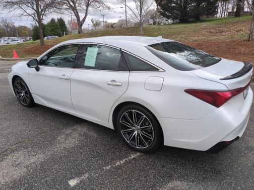 2019 Toyota Avalon XLE Touring