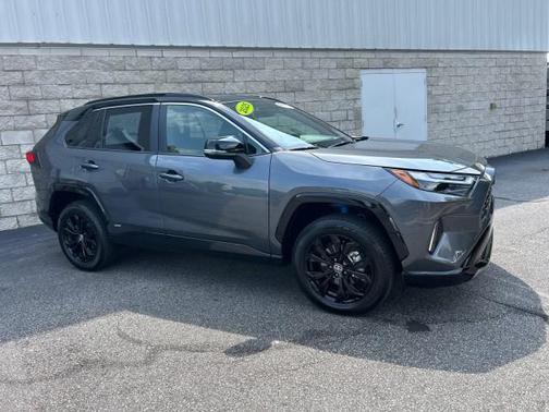 2025 Toyota RAV4 Hybrid SE