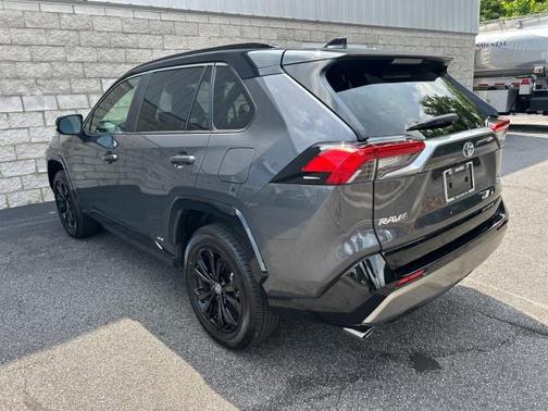 2025 Toyota RAV4 Hybrid SE