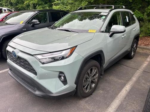 2023 Toyota RAV4 Hybrid XLE Premium