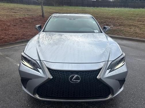 2023 Lexus ES 350 F SPORT Handling