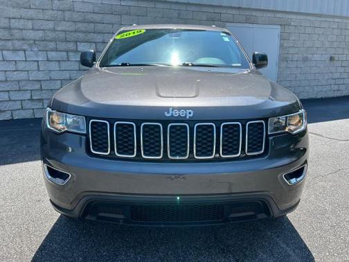 2019 Jeep Grand Cherokee Laredo