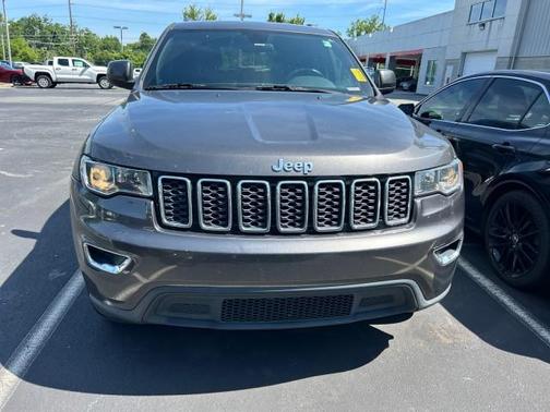 2019 Jeep Grand Cherokee Laredo