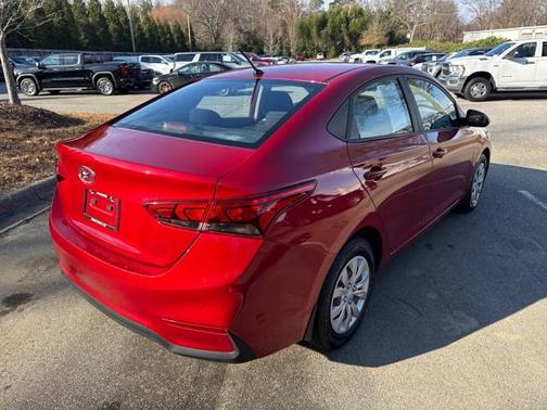 2020 Hyundai Accent SE